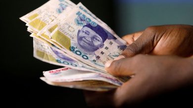 Banks in Ibadan dispense old naira notes to customers