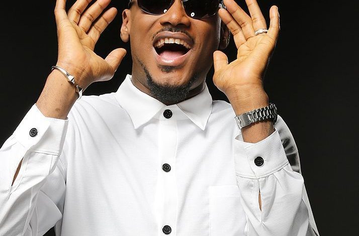 “If I No Talk Who I Go Vote, Make U No Go Vote”: 2Baba Slams Those Attacking Celebrities