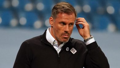 Carragher names team to challenge Man City for title