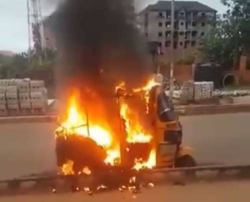 Sit-At-Home: Two Dead, Vehicle Burnt In Enugu