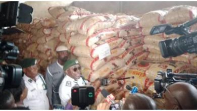 Customs Seizes 1,000 Bags Of Poisonous Foreign Rice 
