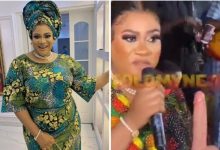 “Totally disrespectful”- Netizens reacts as Nkechi Blessing shares d!ld0 as souvenir at late mum’s remembrance