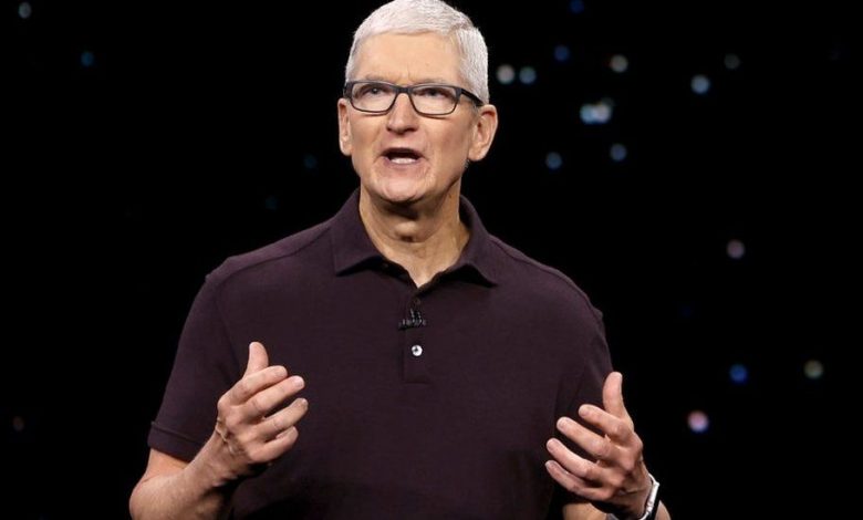 Tim Cook: 'No good excuse' for lack of women in tech