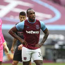 'He's really annoying me': Michail Antonio says he's getting so frustrated with £19m Manchester United player