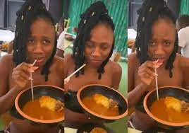 This light soup na stream- Korra Obidi stirs reactions as she uses straw to sip stew; ‘jokes’ about Ghana fufu