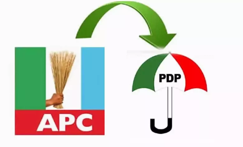 Cross River APC chieftain defects to PDP