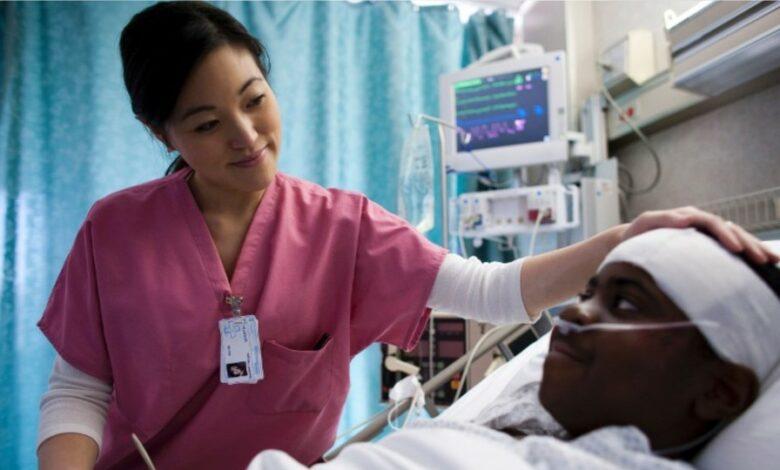 Nursing Assistant Job Description and Roles/Responsibilities, Qualifications