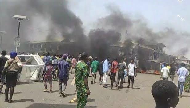 Naira Scarcity: Protesters set two banks ablaze in Ogun