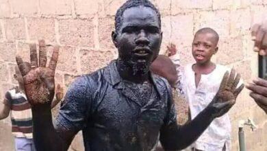 Man Who Bathed, Drank Gutter Water To Celebrate Buhari Re-Election In 2019 Dumps APC
