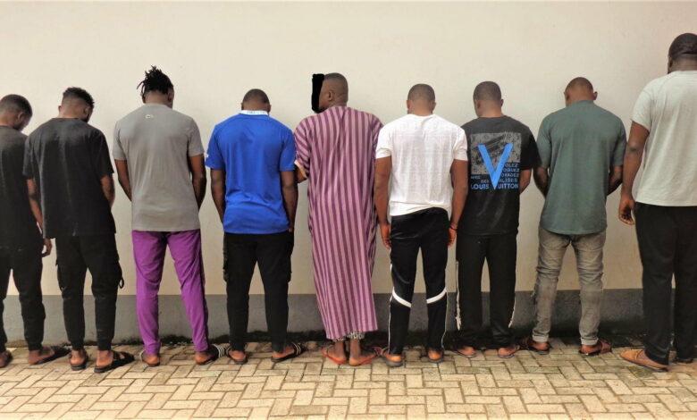 EFCC Apprehend 17 Suspected Internet Fraudsters in Enugu State