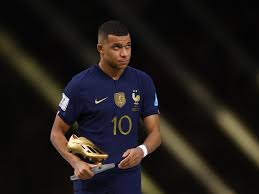 Paris Saint-Germain icon insists Kylian Mbappe has not made up mind on future