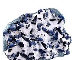 Benitoite crystal formation