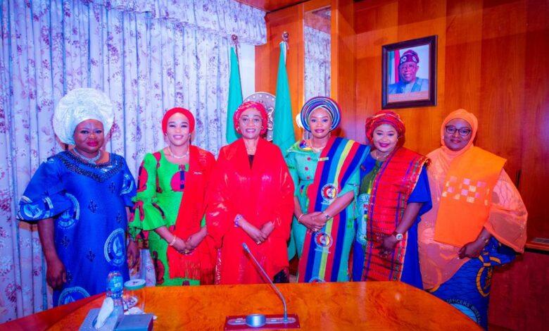 First Lady hosts Service Chiefs' wives, affirms better Nigeria is imminent