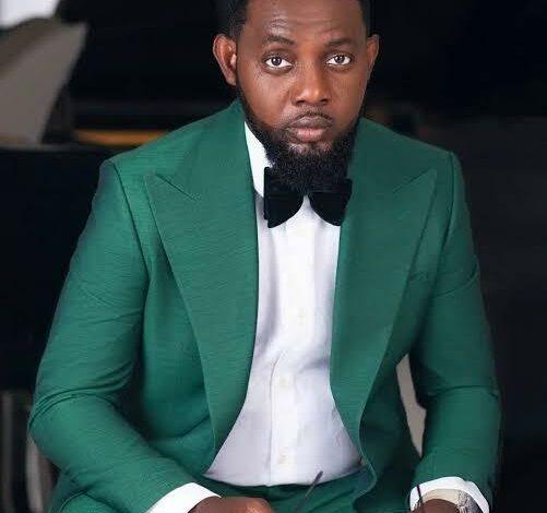 Agozi Samuel apologises to AY over alleged affair with May Edochie following petition