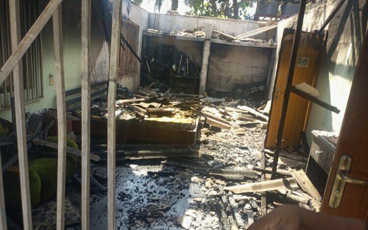 Two die as fire guts Ex-Oyo governor Alao Akala’s residence
